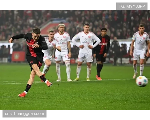 勒沃库森主场大胜奥格斯堡保持欧冠资格争夺希望